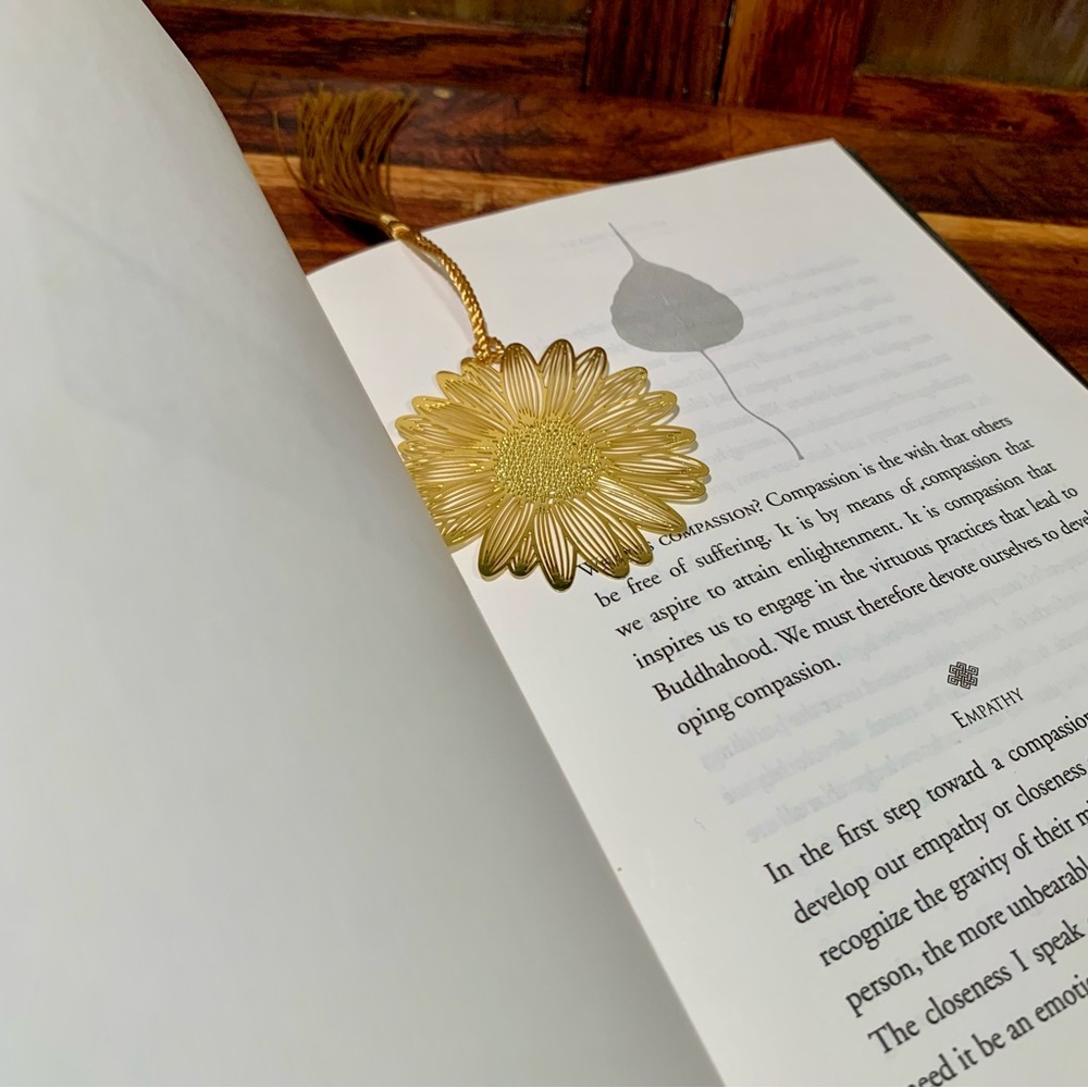 Sunflower Handmade Book Mark in Gold With Golden Tassel - Picture 3 of 5